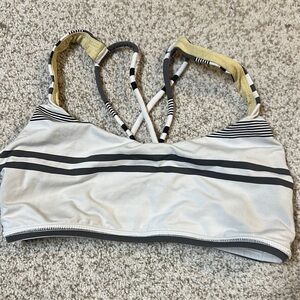 Lululemon Free to Be sports bra